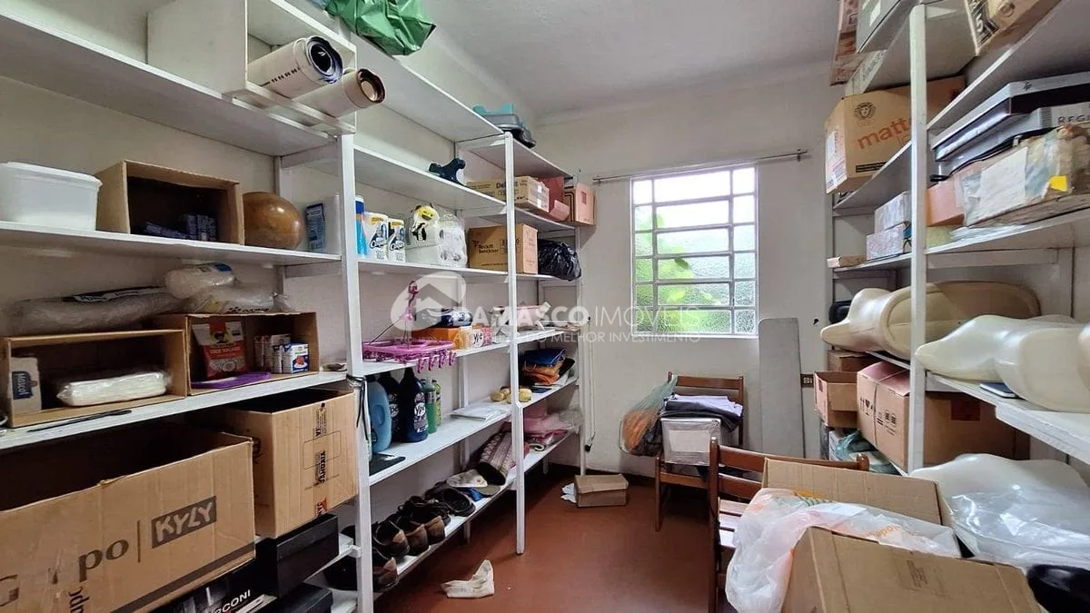 IMÓVEL TÉRREO NO BAIRRO SANTA PAULA COM DUAS CASAS E SALÃO COML