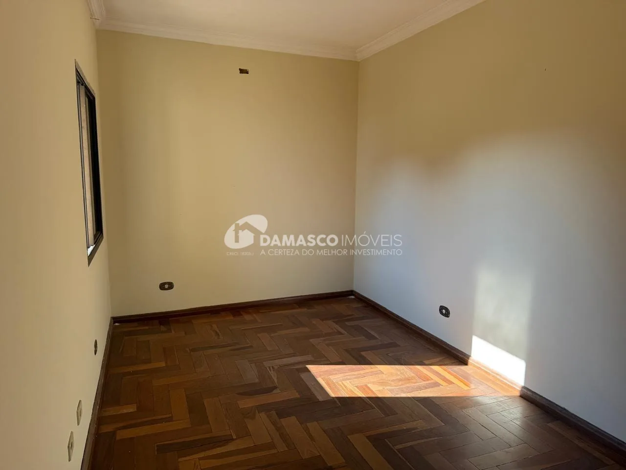 Sobrado com 5 andares à venda com 510m² de área construída - Bairro Olímpico, São Caetano do Sul, SP