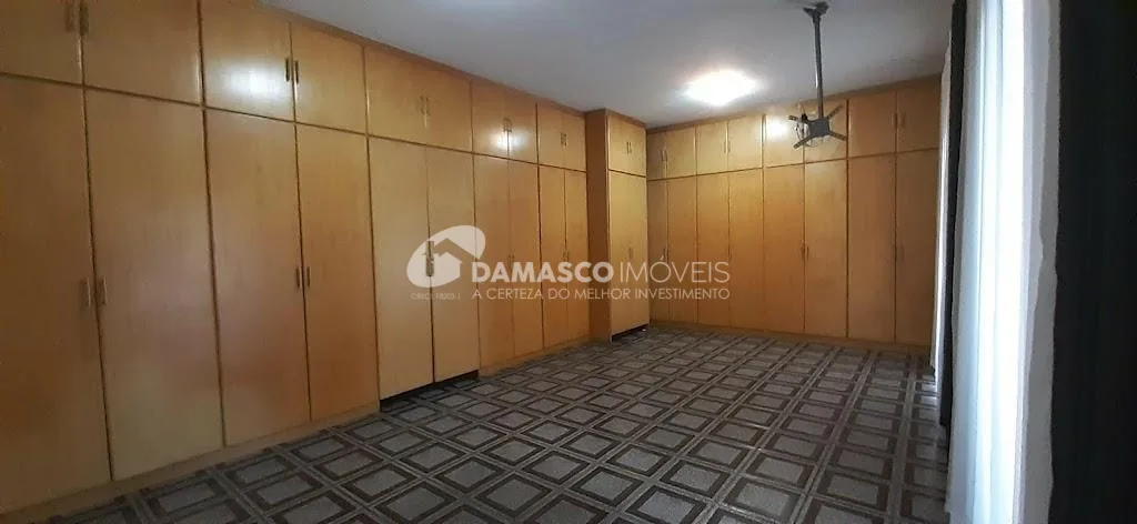 Sobrado para Venda  3 Quartos, 1 Suíte, 4 Vagas, Santa Maria, São Caetano do Sul - SP