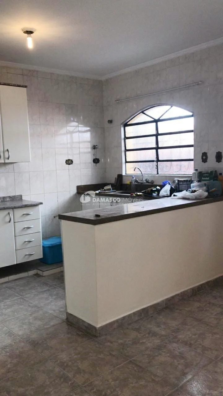 Casa à venda 2 Quartos, 1 Suite, 4 Vagas, 200M², Campestre, Santo André - SP