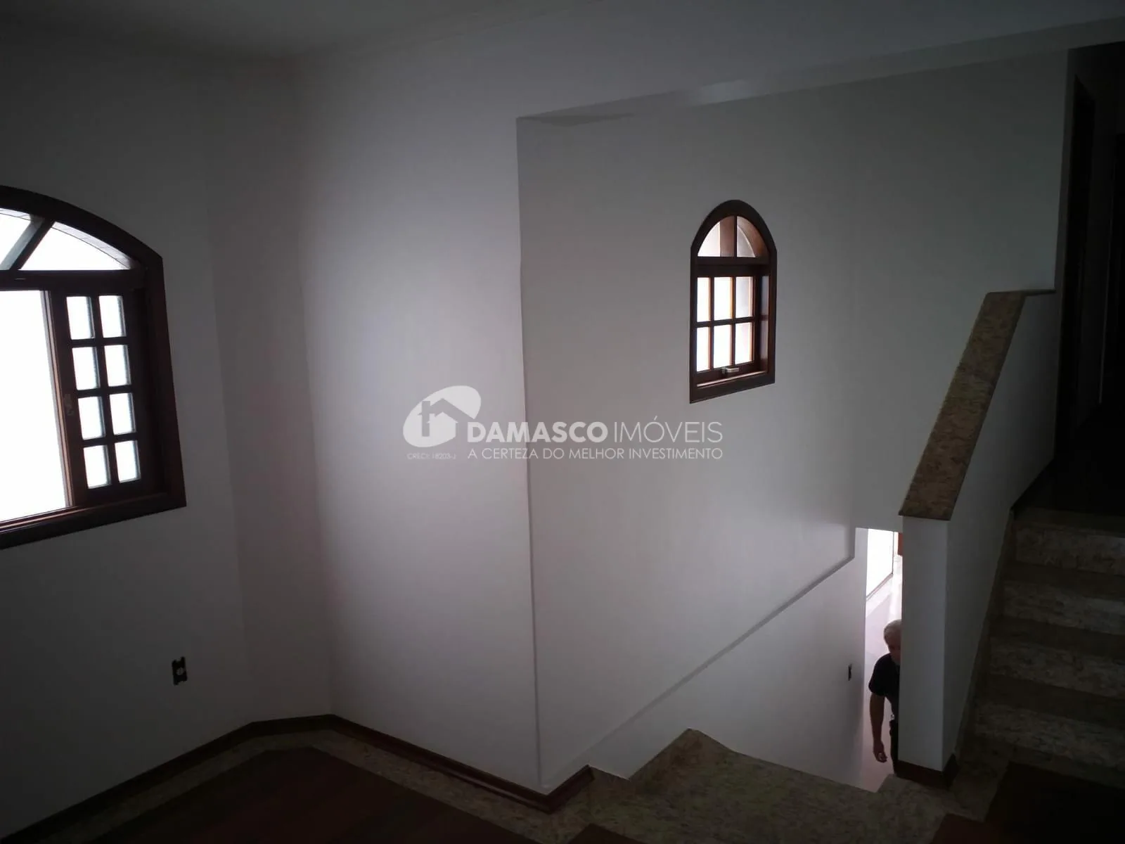 Sobrado à venda 3 Quartos, 1 Suite, 4 Vagas, 250M², Olímpico, São Caetano do Sul - SP