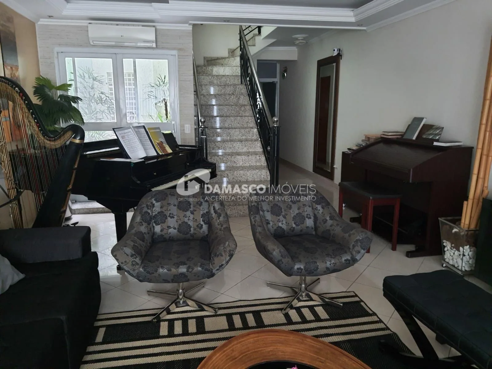 Sobrado à venda 3 Quartos, 3 Suites, 360M², Parque Jaçatuba, Santo André - SP