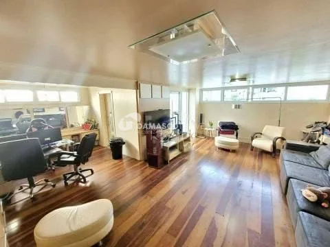 Sobrado à venda 3 Quartos, 3 Suites, 5 Vagas, 380M², Jardim, Santo André - SP