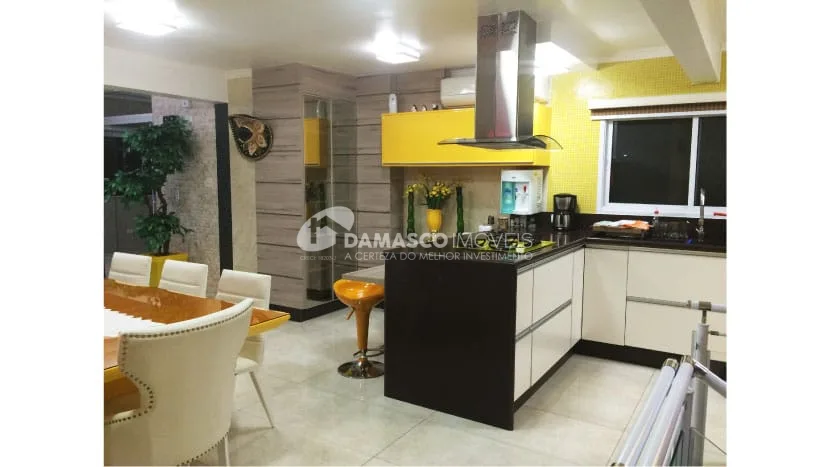 Cobertura à venda 3 Quartos, 3 Suites, 4 Vagas, 360M², Santa Paula, São Caetano do Sul - SP 