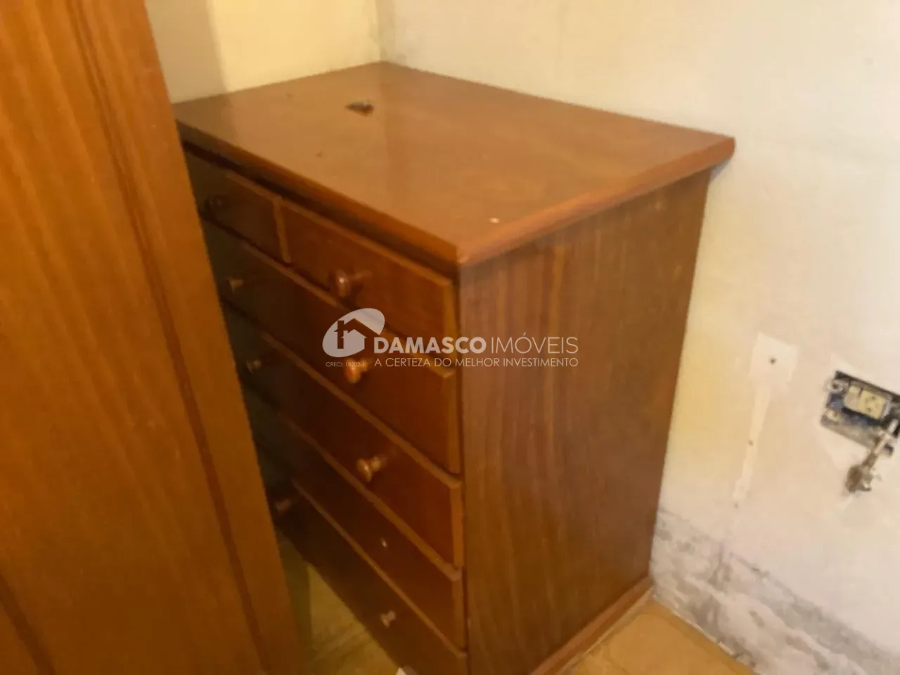 Casa à venda 3 Quartos, 3 Vagas, 207,4 M²   de terreno e 211m² de area construída, a 30 metros do parque linear  no bairro Olímpico, São Caetano do Sul - SP