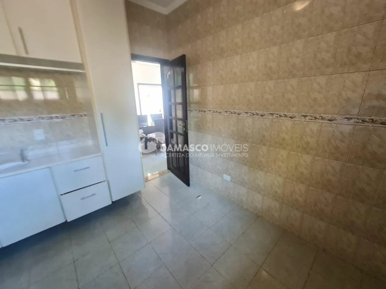 Casa à venda 3 Quartos, 3 Suites, 450M², Avenida Estrutural Leste, Ibiúna - SP