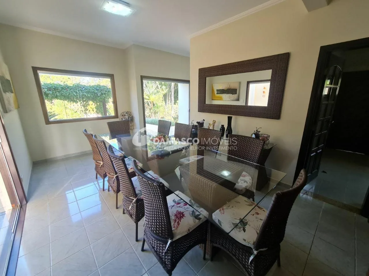 Casa à venda 3 Quartos, 3 Suites, 450M², Avenida Estrutural Leste, Ibiúna - SP