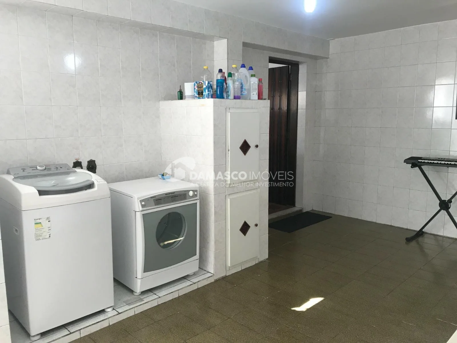 Sobrado à venda 4 Quartos, 1 Suite, 2 Vagas, 257M², Vila Palmares, Santo André - SP