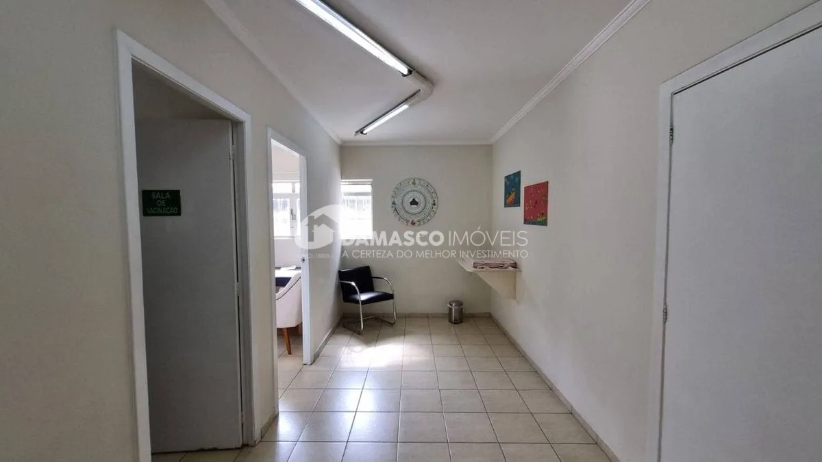 Sobrado à venda, 3 dorm (1suíte), 6 vagas, Olímpico