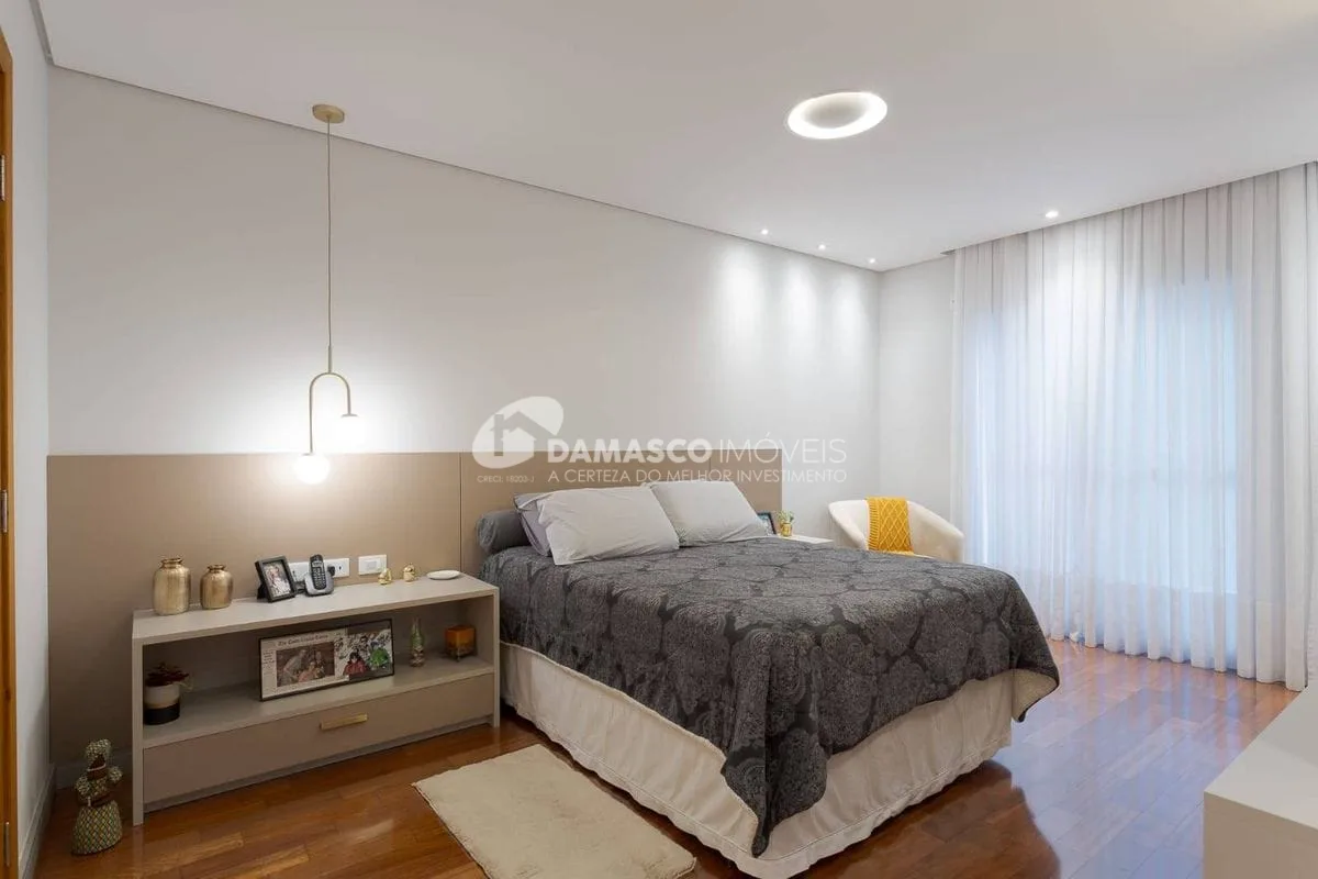 Sobrado venda alto padrão, 3 suítes, 4 vagas, Centro, Santo André