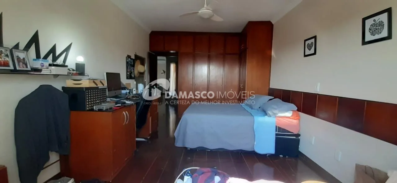 Sobrado à venda 3 Quartos, 2 Suites, 6 Vagas, 780M², Osvaldo Cruz, São Caetano do Sul - SP