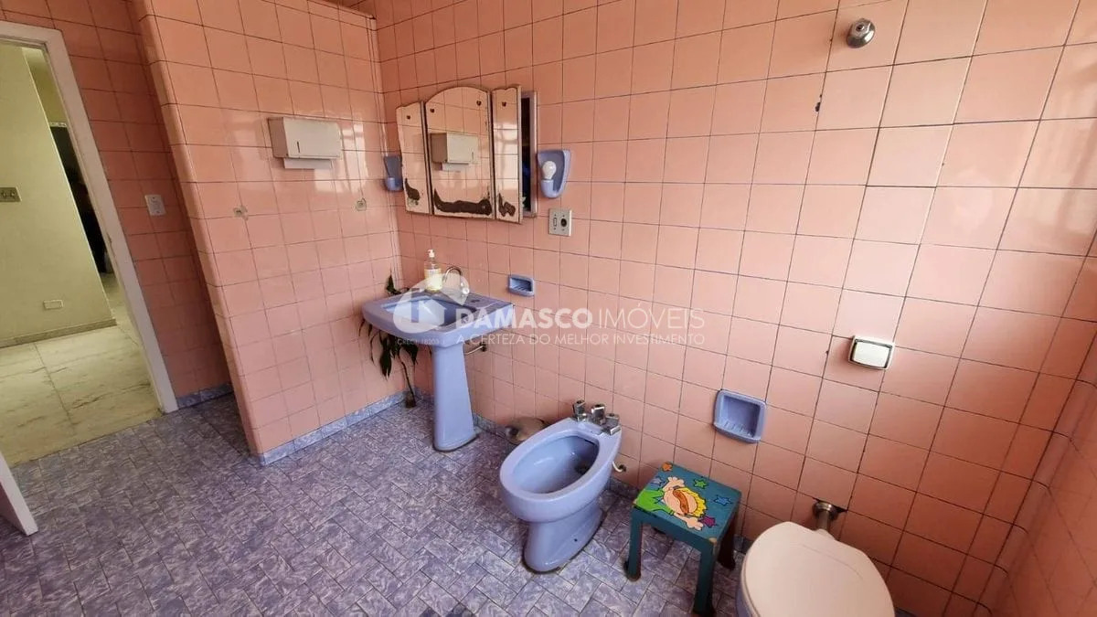 Sobrado à venda, 3 dorm (1suíte), 6 vagas, Olímpico