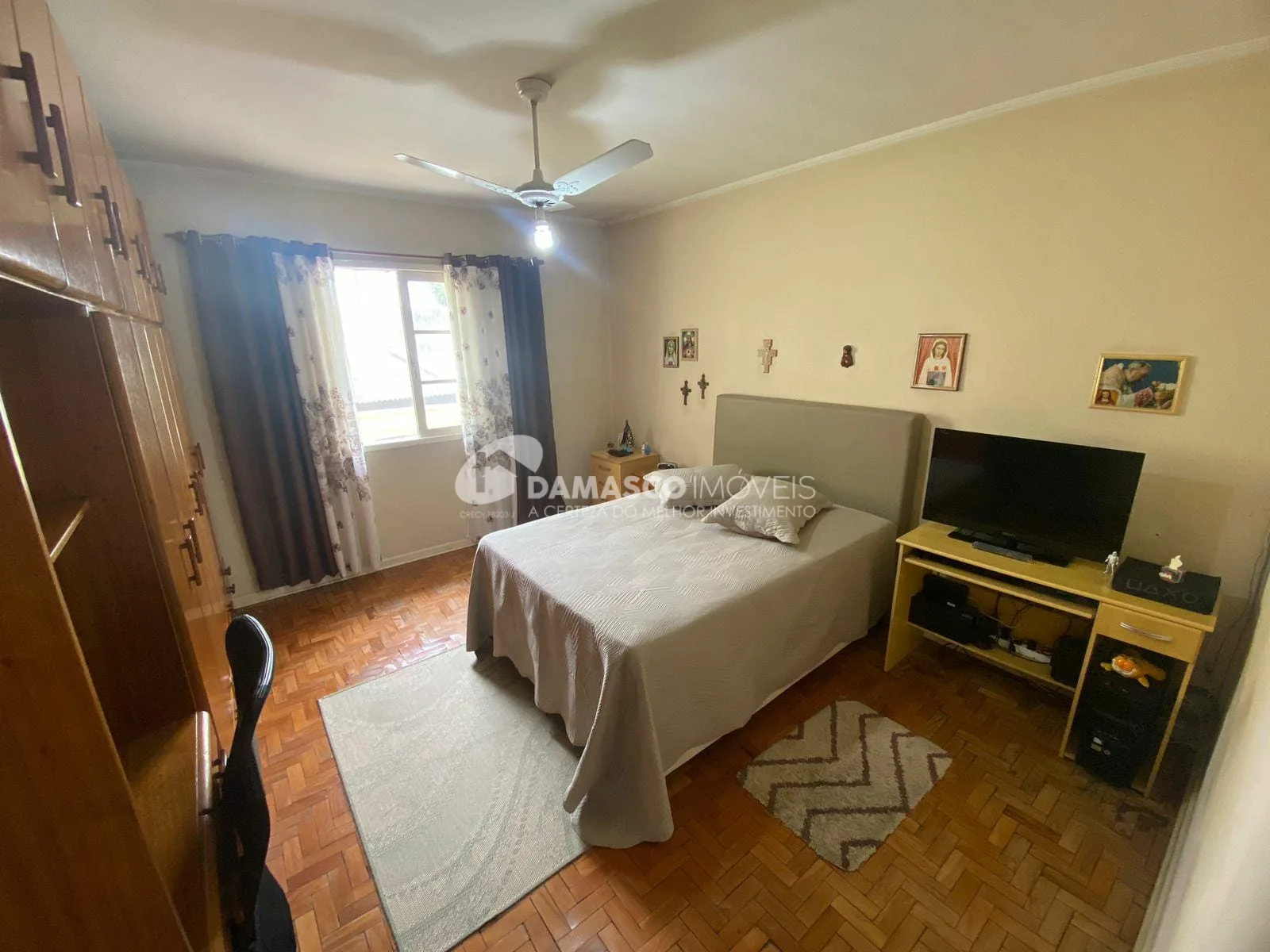 Sobrado à venda 2 Quartos, 1 Vaga, Campestre, Santo André - SP