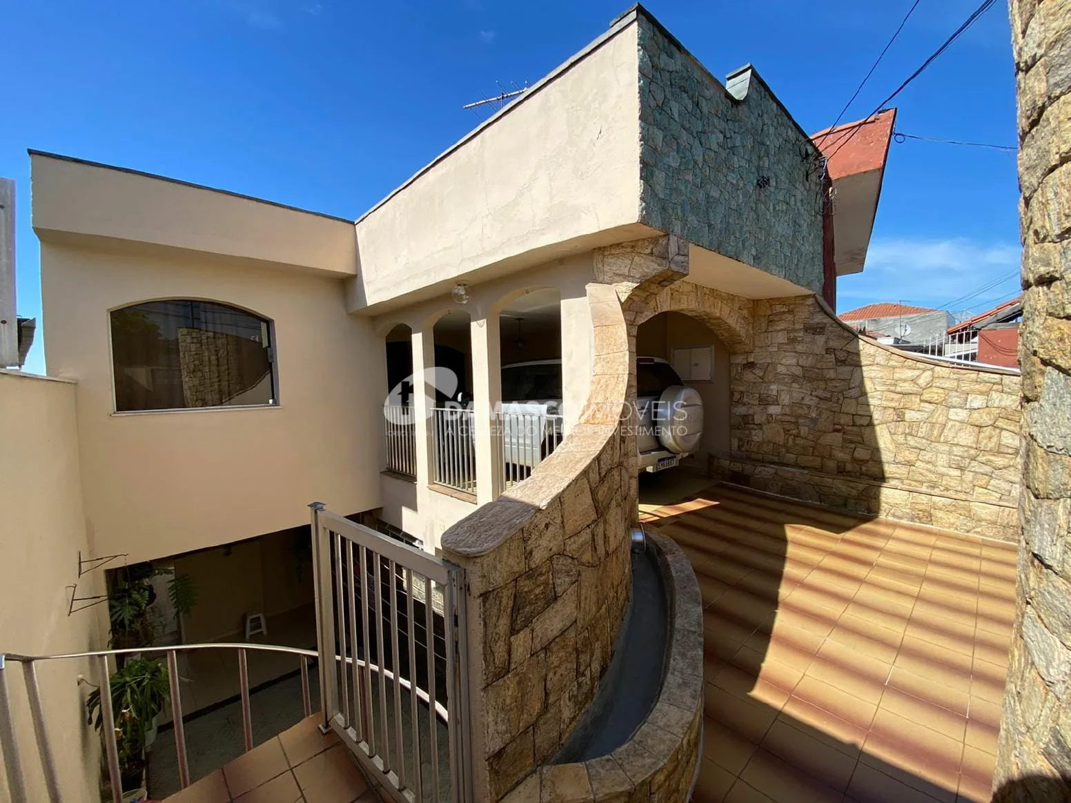 Sobrado à venda 4 Quartos, 1 Suite, 2 Vagas, 310M², Olímpico, São Caetano do Sul - SP