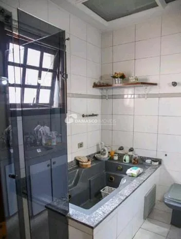 Sobrado à venda 3 Quartos, 3 Suites, 4 Vagas, 245M², Cerâmica, São Caetano do Sul - SP