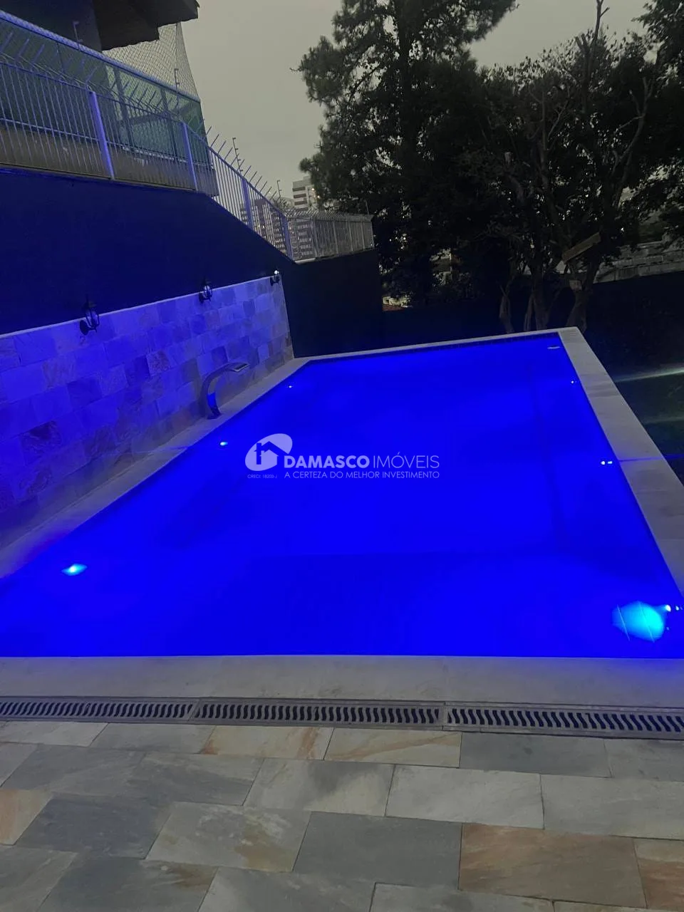 Sobrado à venda 4 Quartos, 3 Suites, 6 Vagas, 480M², Cerâmica, São Caetano do Sul - SP