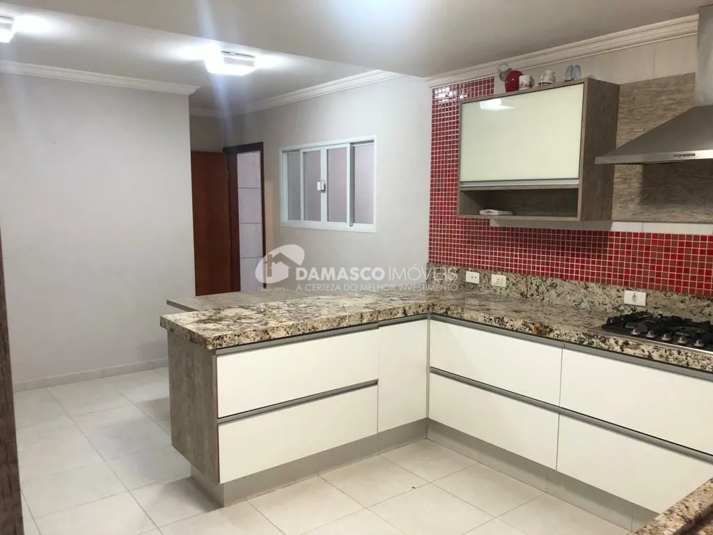 Sobrado à venda 3 Quartos, 3 Suítes, 4 Vagas, 350 m², Vila Floresta, Santo André - SP