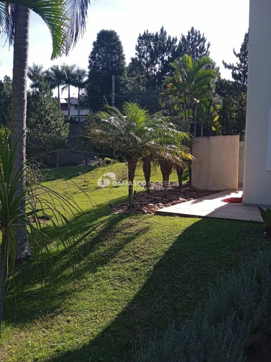 Casa à venda 3 Quartos, 3 Suites, 450M², Avenida Estrutural Leste, Ibiúna - SP