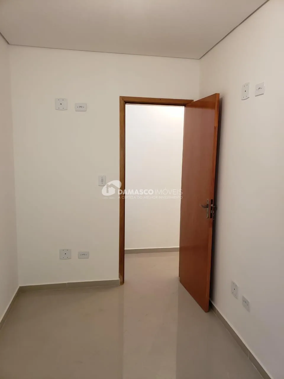 Sobrado à venda 2 Quartos, 2 Suites, 1 Vaga, 120M², Vila Príncipe de Gales, Santo André - SP