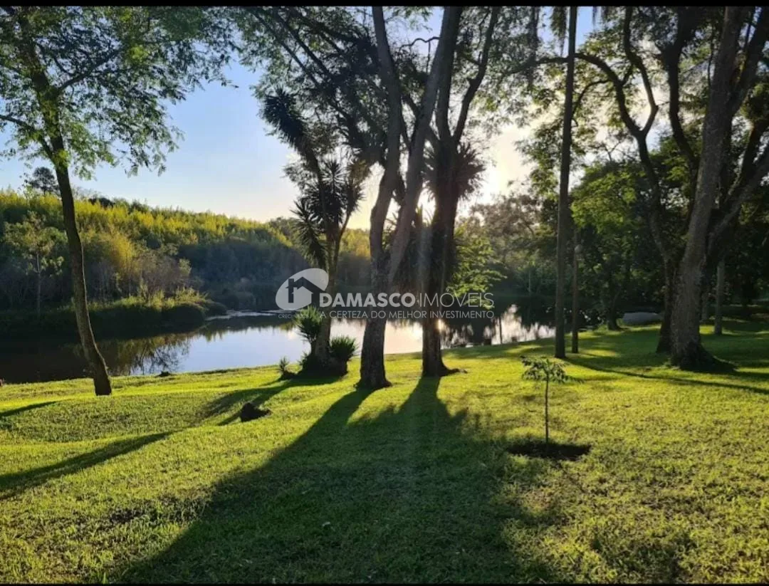 Casa à venda 3 Quartos, 3 Suites, 450M², Avenida Estrutural Leste, Ibiúna - SP