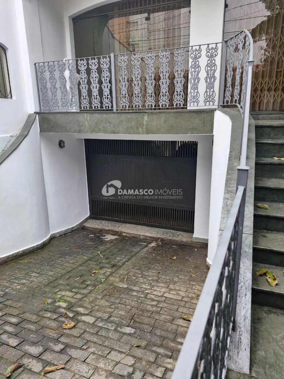 Sobrado à Venda no Barcelona, São Caetano do Sul | 3 Dormitórios | 1 Suíte | 3 Vagas