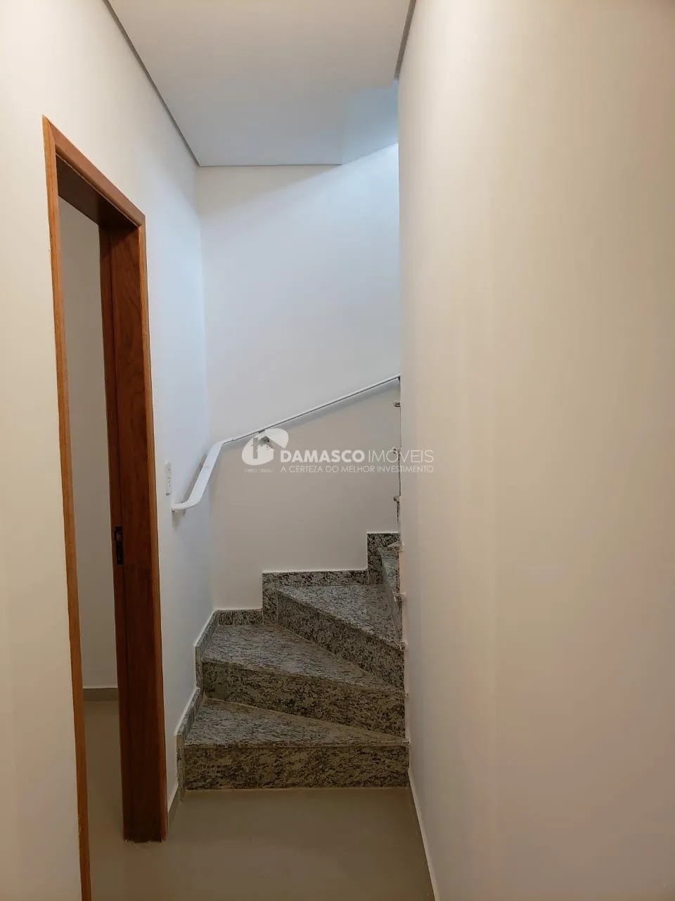 Sobrado à venda 2 Quartos, 2 Suites, 1 Vaga, 120M², Vila Príncipe de Gales, Santo André - SP