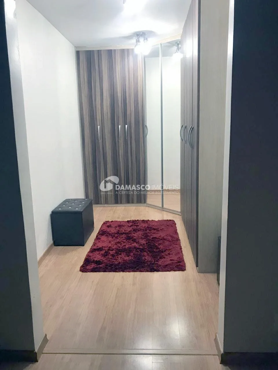 Sobrado à Venda 3 Quartos, 3 Suites, 6 Vagas, Nova Gerty, São Caetano do Sul - SP
