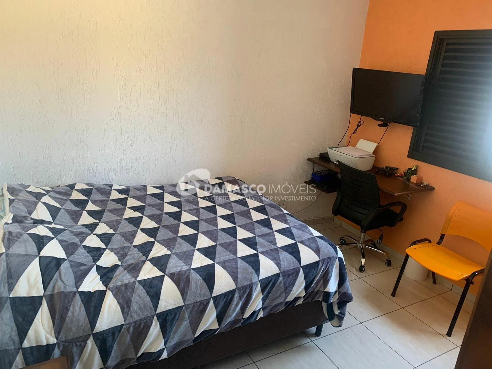 Sobrado à venda 3 Quartos, 1 Suite, 6 Vagas, 252M², Cerâmica, São Caetano do Sul - SP