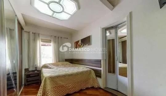 Sobrado à venda 5 Quartos, 1 Suite, 3 Vagas, 265M², Mauá, São Caetano do Sul - SP