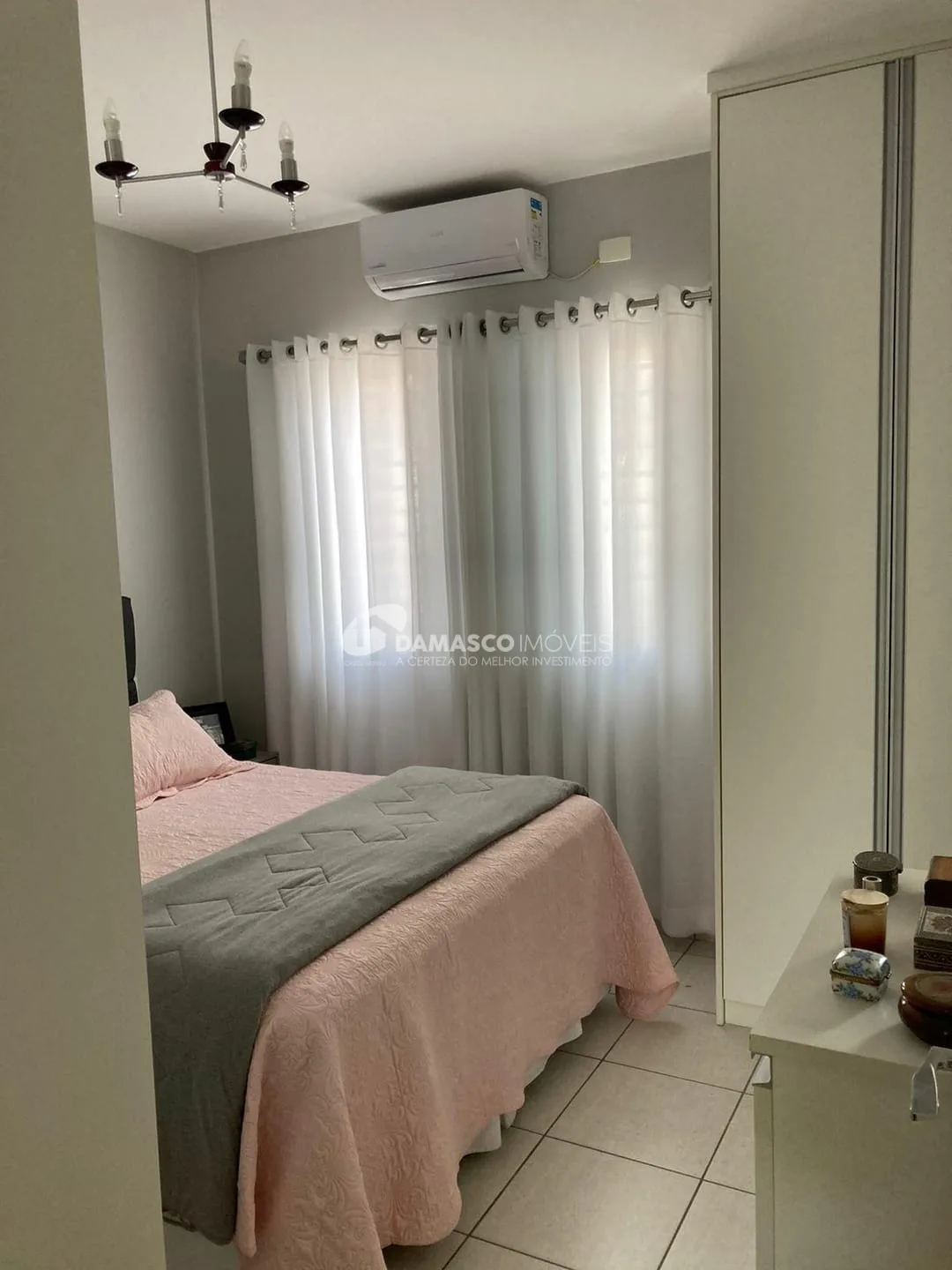Sobrado à venda 3 Quartos, 1 Suite, 3 Vagas, 123M², Vila Prudente, São Paulo - SP