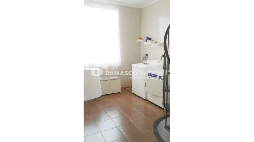 Sobrado à venda 4 Quartos, 4 Suites, 9 Vagas, 800M², Campestre, Santo André - SP