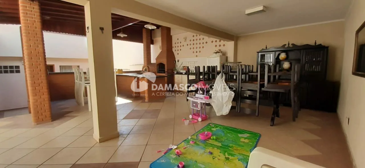 Sobrado à venda 3 Quartos, 2 Suites, 6 Vagas, 780M², Osvaldo Cruz, São Caetano do Sul - SP