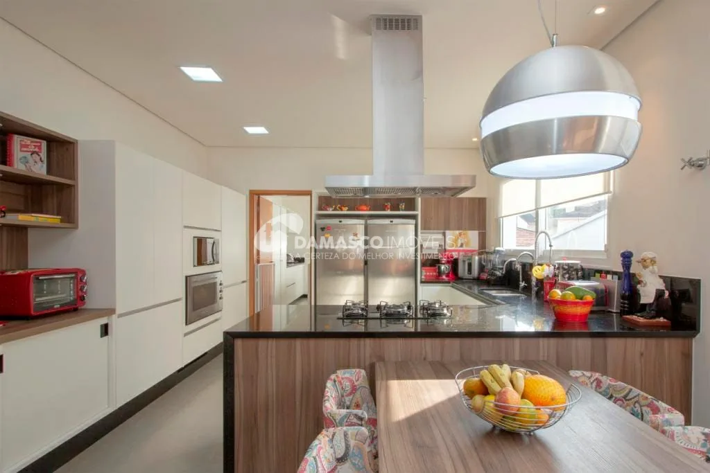 Sobrado à venda 4 Quartos, 4 Suites, 6 Vagas, 550M², Jardim São Caetano, São Caetano do Sul - SP