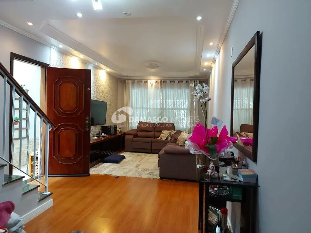 Sobrado à venda 3 Quartos, 1 Suite, 2 Vagas, 173M², Vila Lúcia, São Paulo - SP