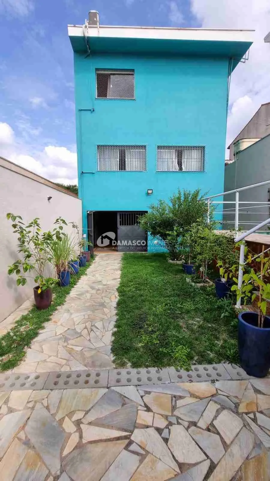 Casa de alto padrão à venda no Osvaldo Cruz | 442 m² | 3 dormitórios | Piscina | 4 vagas