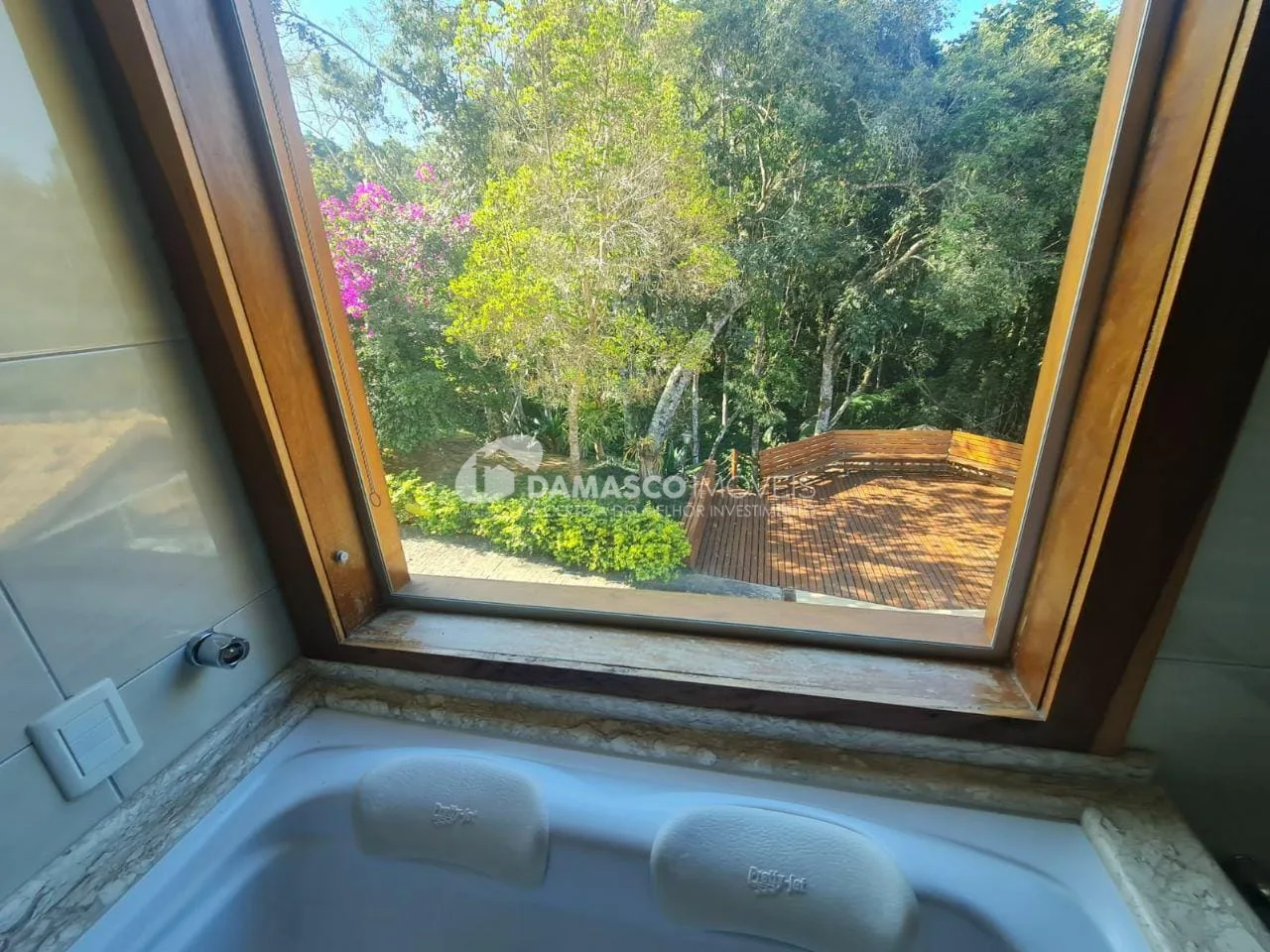 Casa à venda 3 Quartos, 3 Suites, 450M², Avenida Estrutural Leste, Ibiúna - SP