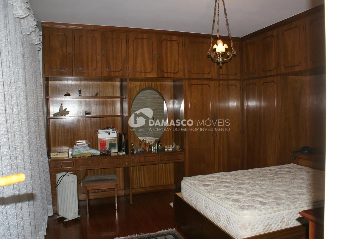 Casa à venda 3 Quartos, 1 Suite, 5 Vagas, 380M², Paulicéia, São Bernardo do Campo - SP