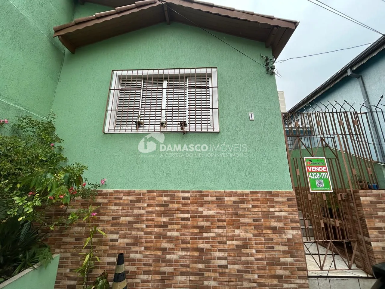 Casa padrão com 108 m² de área útil à Venda, com fácil acesso à via Anchieta,  na Vila Vermelha, São Paulo, SP