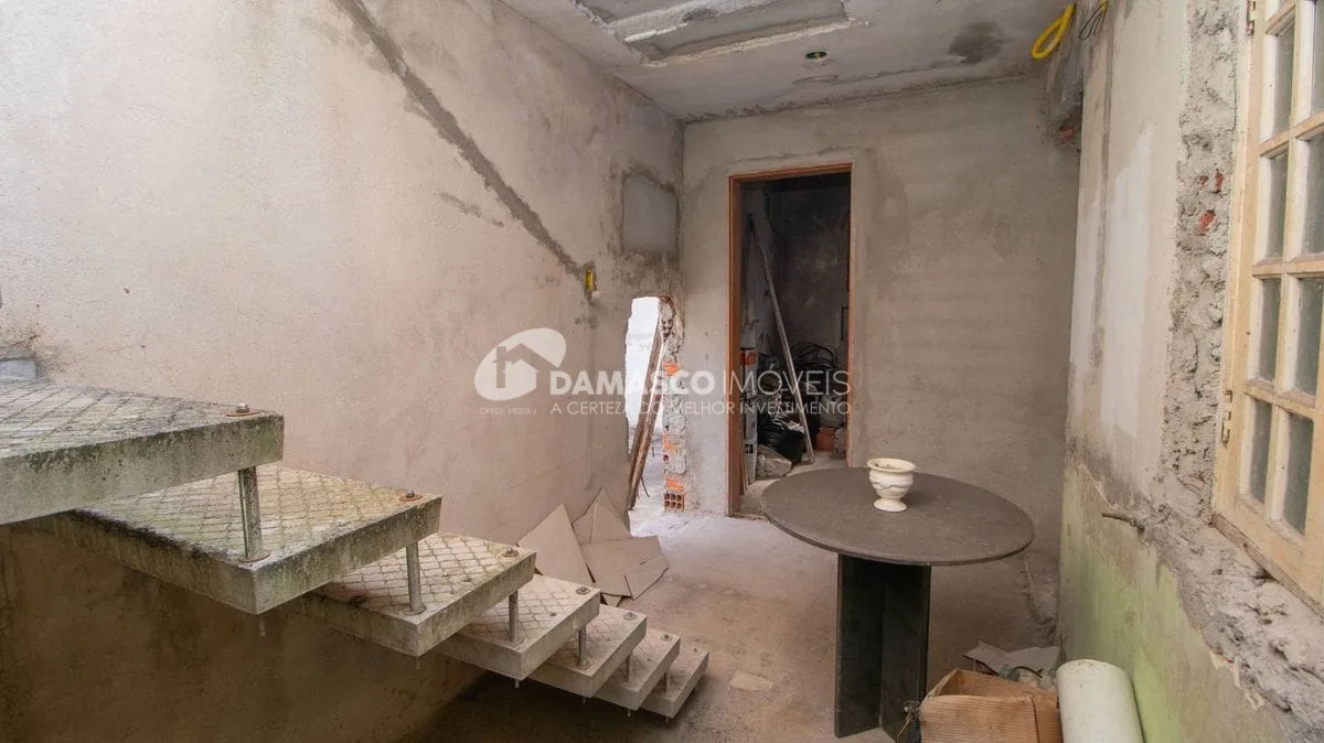 Imóvel com duas casas Bairro Osvaldo Cruz