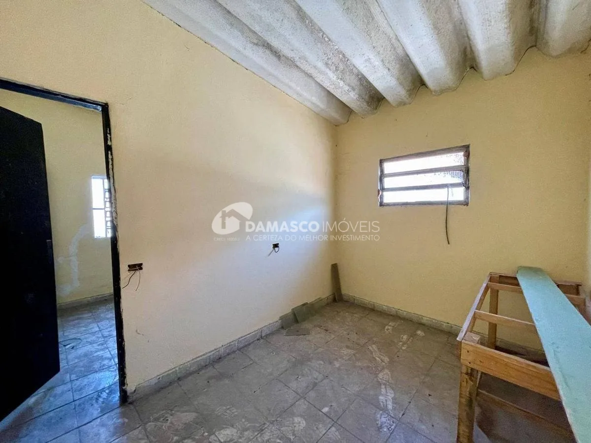 Prédio comercial no Jardim Santo André