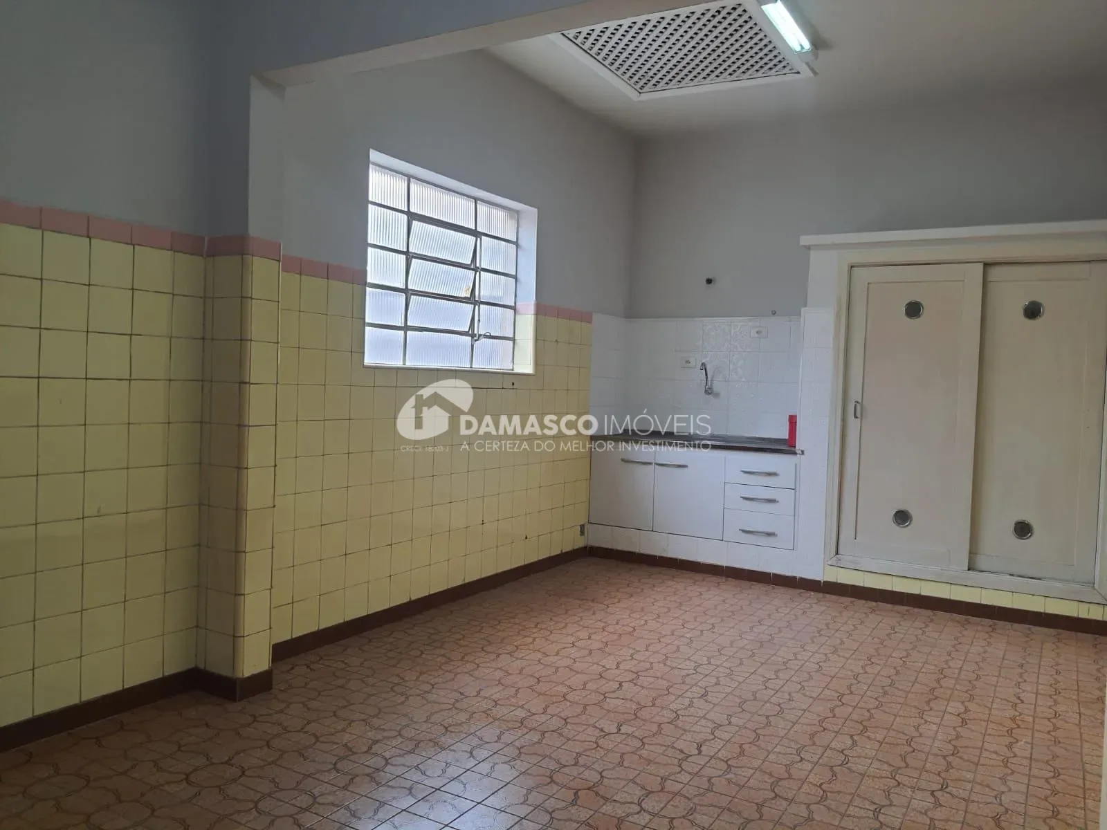 Sobrado à venda, com 153,38 m² de área total e 126,49m² de área construída, Santo Antônio, São Caetano do Sul, SP