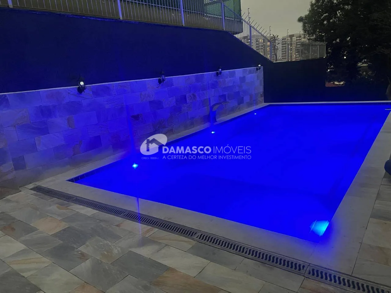 Sobrado à venda 4 Quartos, 3 Suites, 6 Vagas, 480M², Cerâmica, São Caetano do Sul - SP