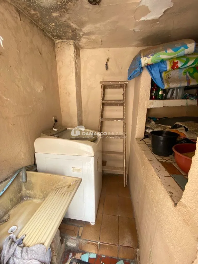 Casa à venda 2 Quartos, 2 Vagas, Vila Palmares, Santo André - SP