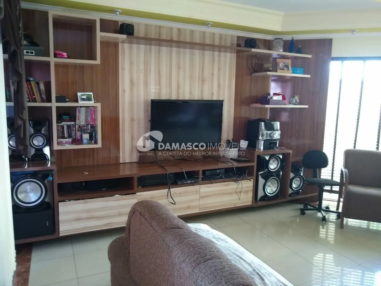 Sobrado à venda 3 Quartos, 3 Suites, 5 Vagas, 250M², Osvaldo Cruz, São Caetano do Sul - SP