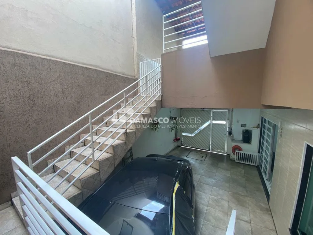 Sobrado à venda 2 Quartos, 1 Suite, 2 Vagas, 187M², Campestre, Santo André - SP