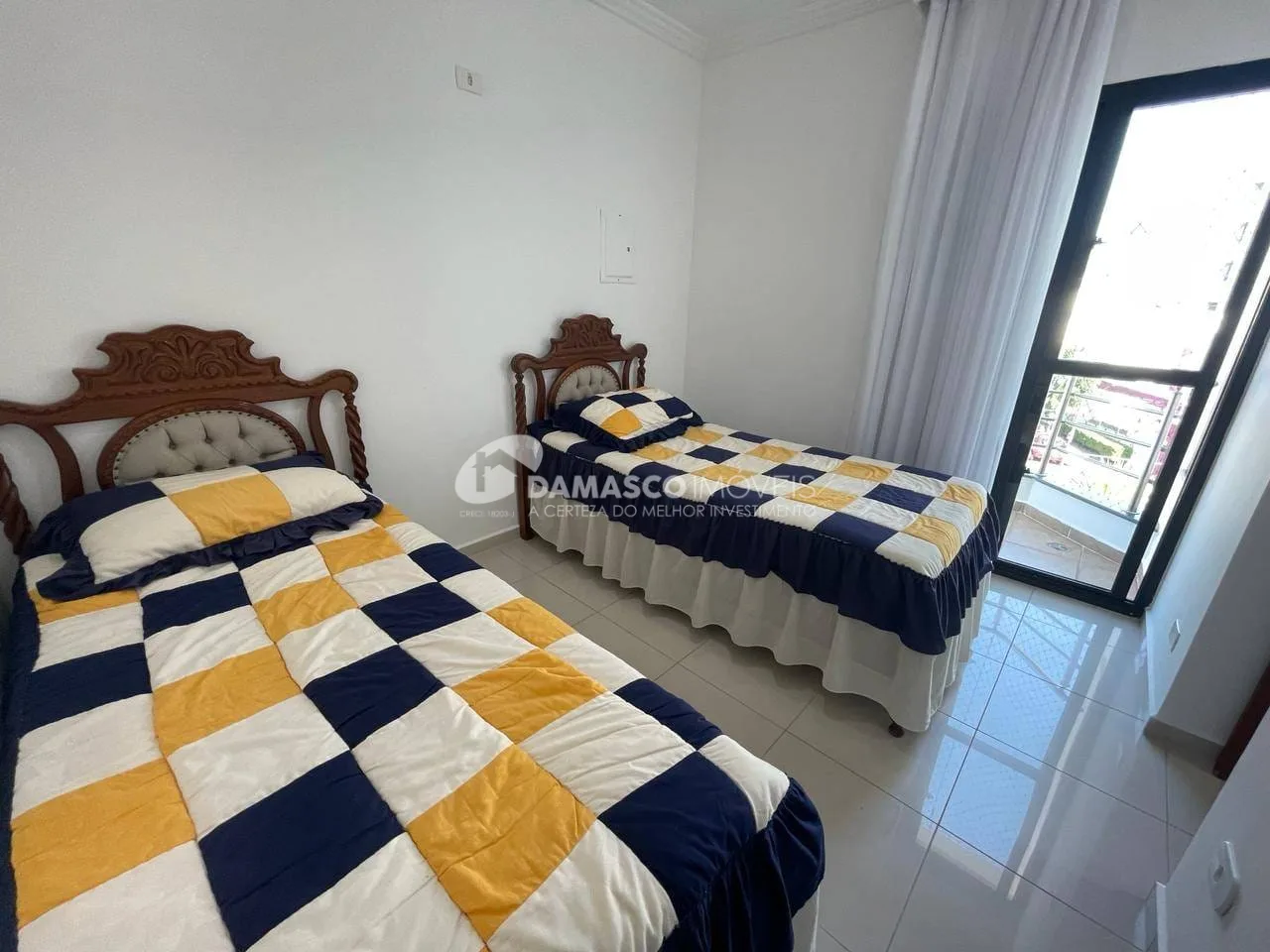 Sobrado de Alto Padrão à Venda no Jardim São Caetano | 6 Dormitórios | Até 10 Vagas