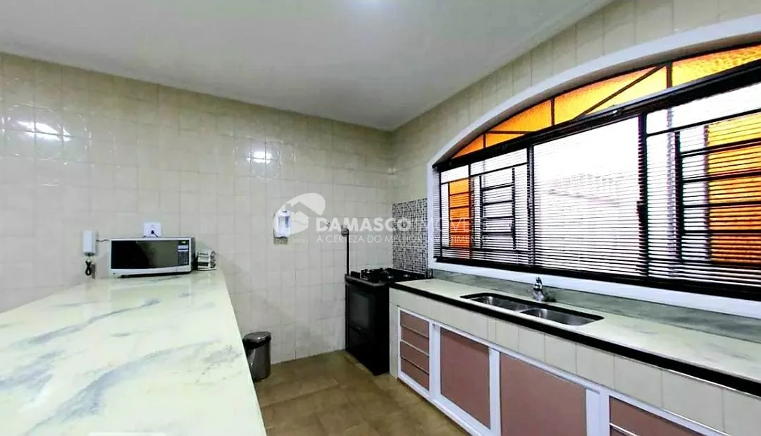 Sobrado à venda 2 Quartos, 1 Suite, 2 Vagas, 238M², Barcelona, São Caetano do Sul - SP