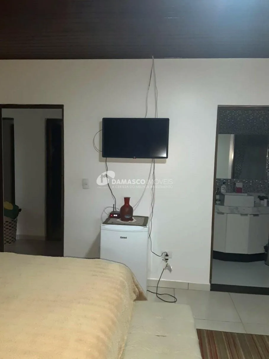 Chácara à venda 4 Quartos, 3 Suítes, 10 Vagas, Horto F Dois, Mairinque - SP