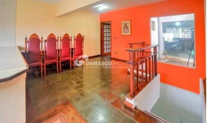 Sobrado à venda 3 Quartos, 1 Suite, 2 Vagas, 350M², Santa Maria, São Caetano do Sul - SP