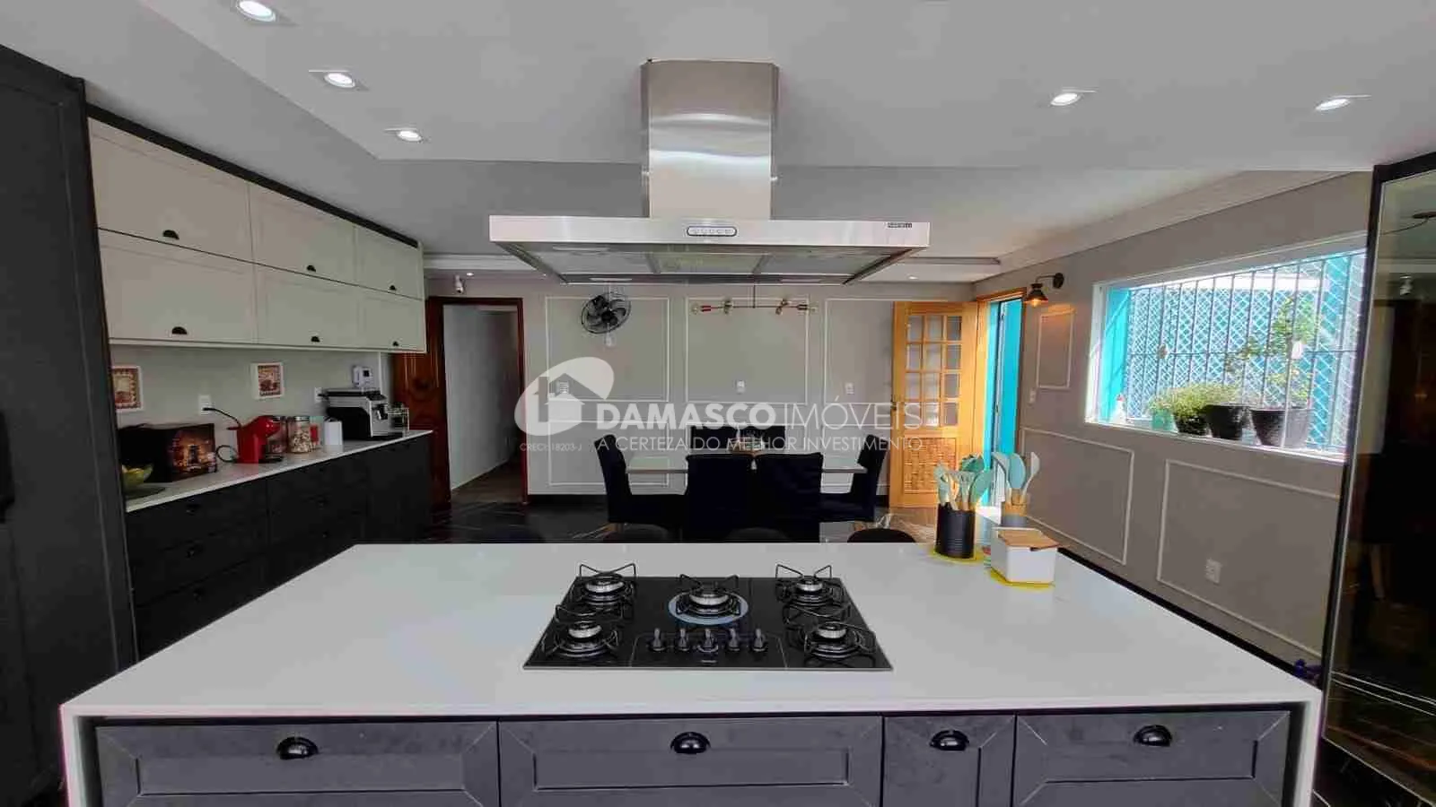 Casa de alto padrão à venda no Osvaldo Cruz | 442 m² | 3 dormitórios | Piscina | 4 vagas